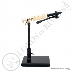 etaux-professionnel-type-regal-avec-socl